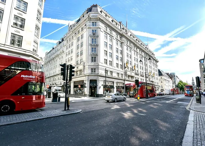 Strand Palace Londen