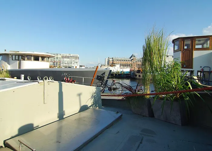 Eco Houseboat Hotel Amsterdam