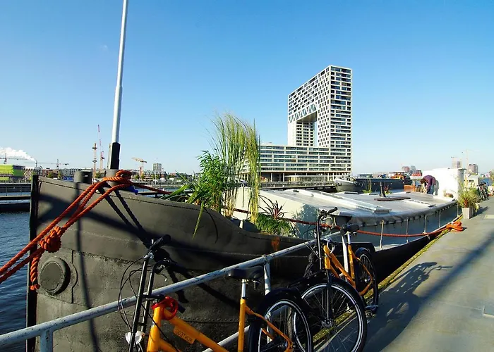 Eco Houseboat Hotel Amsterdam