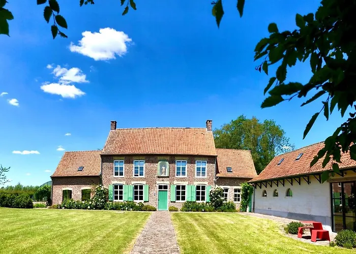 Awarded & Rewarded & Listed Beautiful Blauwpoort Bed and Breakfast Heuvelland