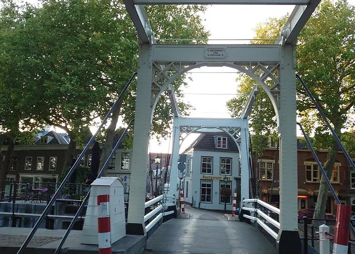 Het Koekoeksnest-Nieuwegein Bed and Breakfast