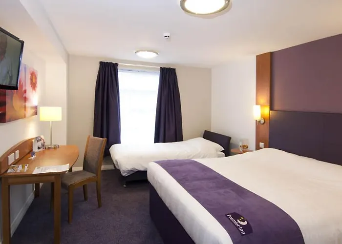 Premier Inn Edinburgh Princes Street