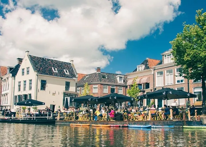 Hotel Cafe Restaurant 'T Raedhus Dokkum