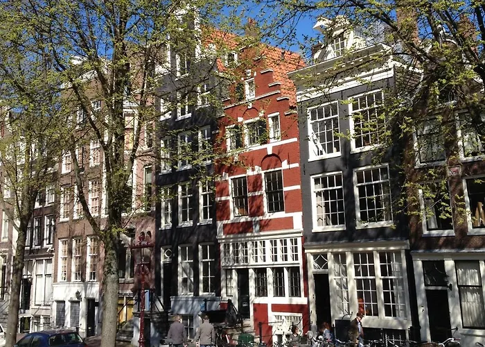Sonnenberg Canal View Amsterdam