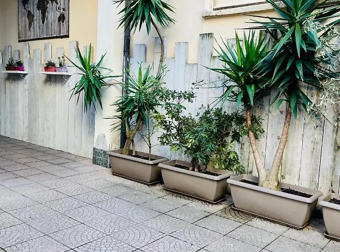 Via Padova 165 Hotel Milaan