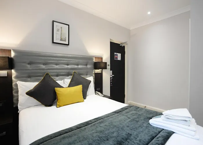 The 29 London Hotel