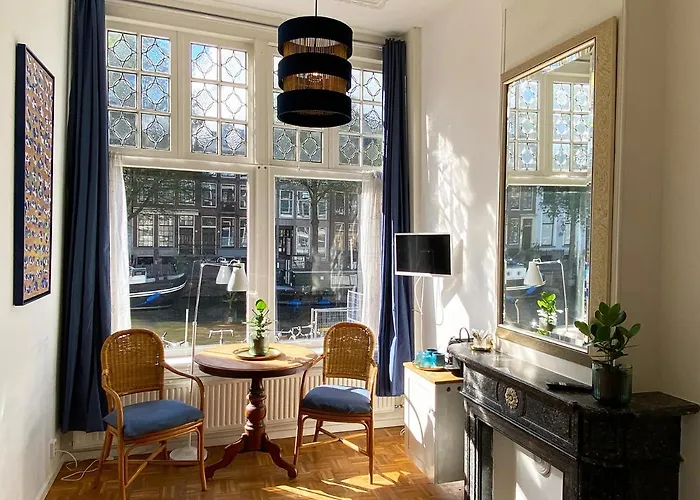 Canal Hideaway Amsterdam
