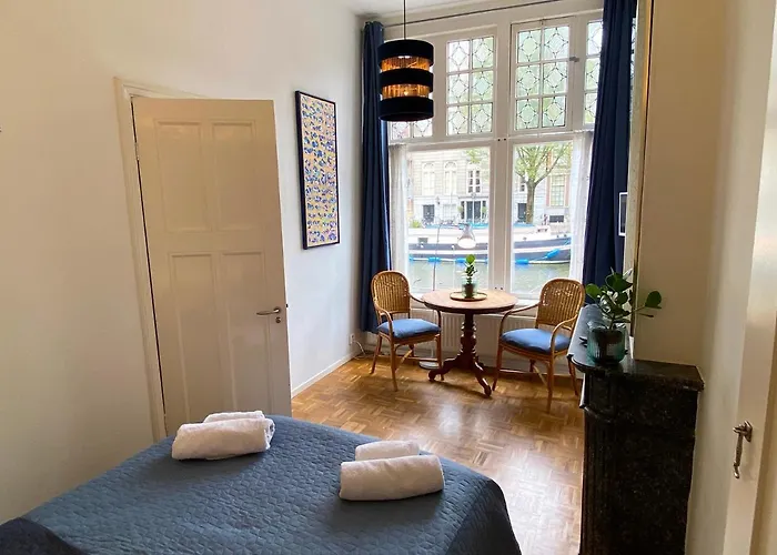 Canal Hideaway Amsterdam