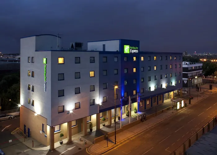 Holiday Inn Express Park Royal By Ihg Londen