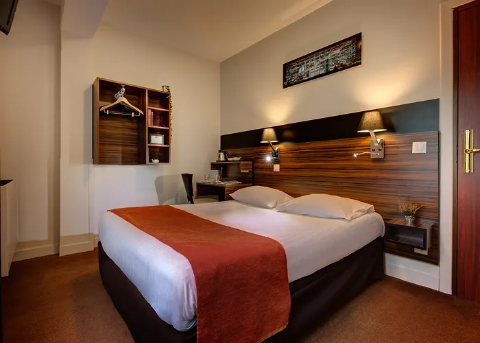 Hotel Lena Parijs