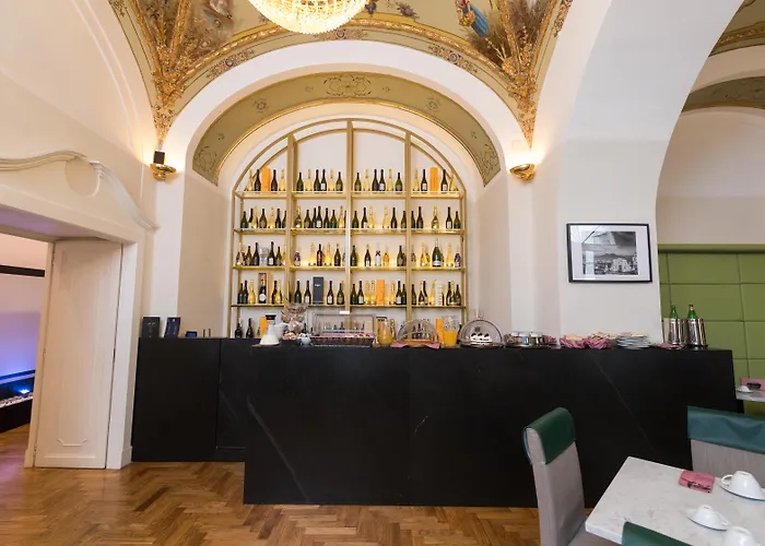 Il Salotto Della Regina Hotel Napels