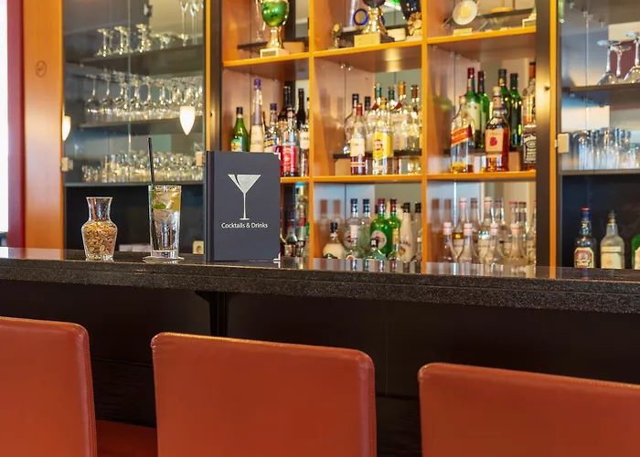 Plaza Premium Koeln Hotel