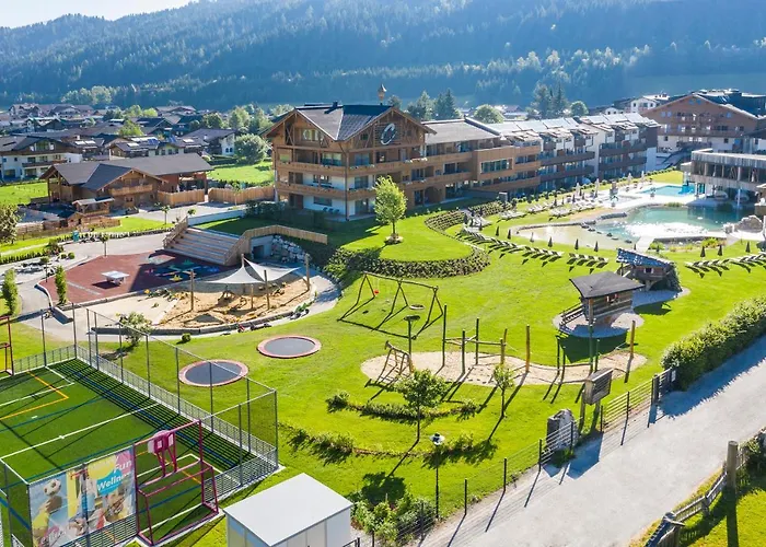 Central - Holiday Resort Flachau