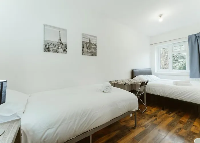 Upton Park Bedrooms 25 Min To Central Londen