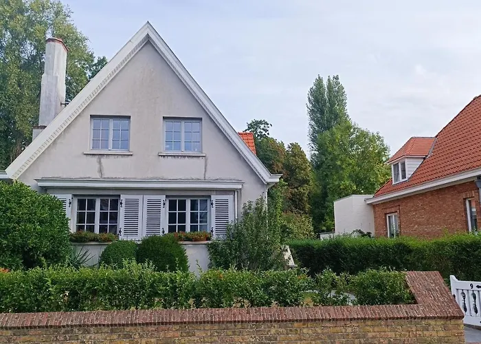 Hidden Gem Centre Of Bruges Free Parking Hotel