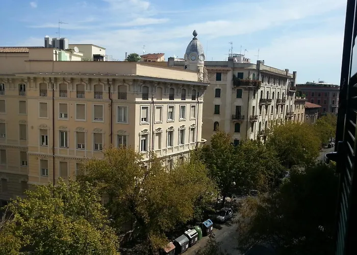 Domus Crescenzio - Guest House Rome