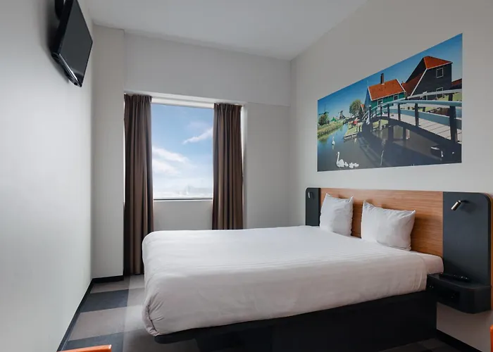 easyHotel Amsterdam Zaandam