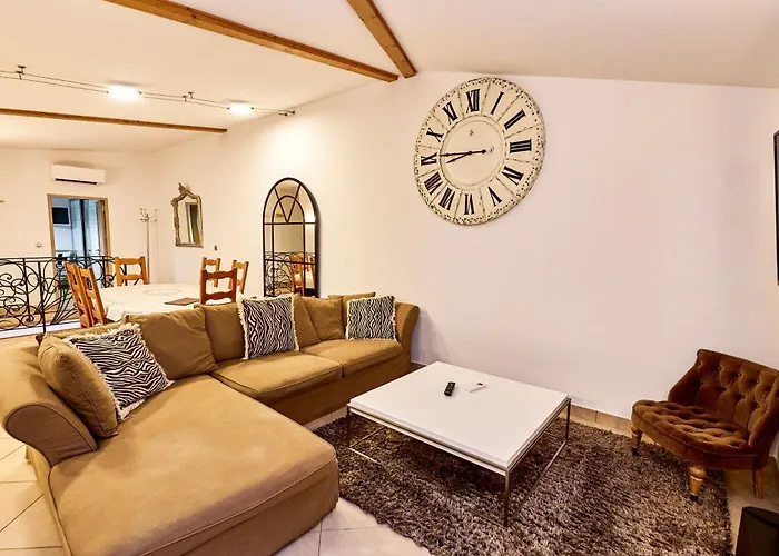 Champagne Andre Bergere & Suites Épernay