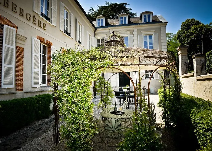 Champagne Andre Bergere & Suites Épernay