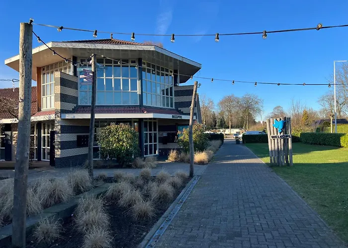 Vakantiepark De Ijsvogel - Chalet 102 Voorthuizen