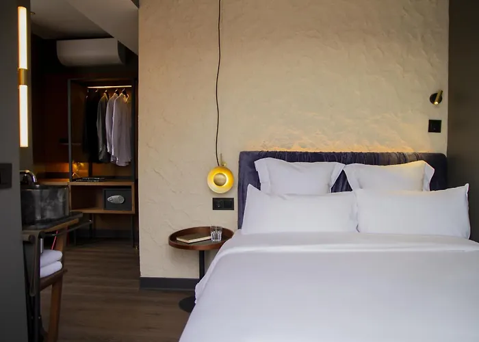 Letoh Letoh San Sebastian Hotel