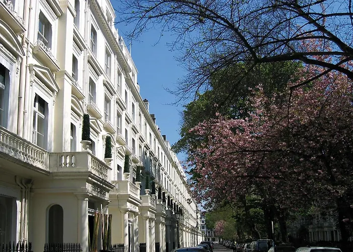 The Caesar Hotel Londen