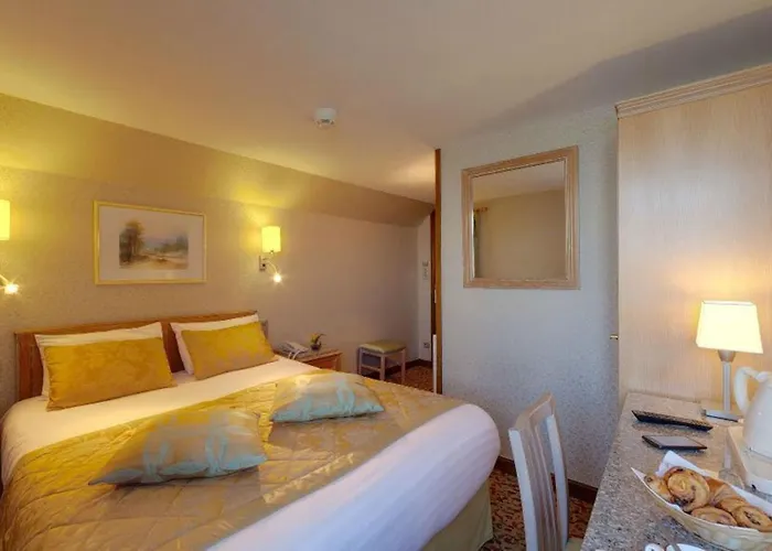 Hotel La Croix Blanche Mont-Saint-Michel