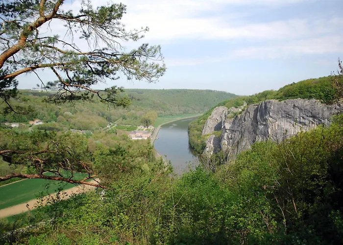 Bed En Breakfast Le Freyr Dinant
