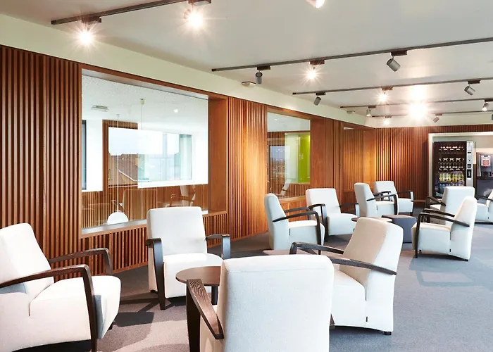 Hotel Middelpunt - Gratis Parking - Free Parking Middelkerke