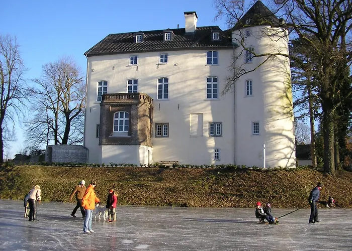 Burg Boetzelaer Hotel Kalkar