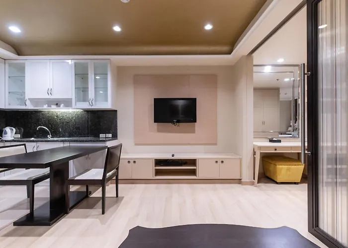 Admiral Premier Bangkok Hotel