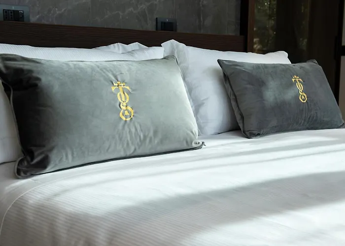 Gold Tower Lifestyle Hotel Napels