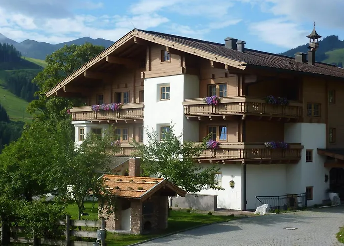 Feriengut Hasenau Aparthotel Saalbach-Hinterglemm