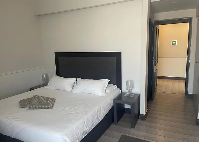 Nazionale 51 Group Bed and Breakfast Rome