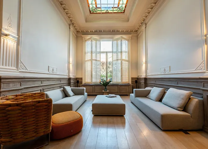 Villa Euphrosina boutique verblijf met verwarmd zwembad, sauna, vlakbij het strand van Oostende