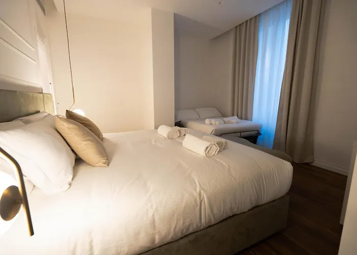 56 Orange Street Luxury Accommodation Rome