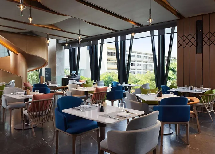 Dusitd2 Samyan Bangkok Hotel