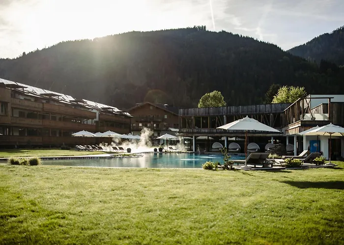 Central - Holiday Resort Flachau