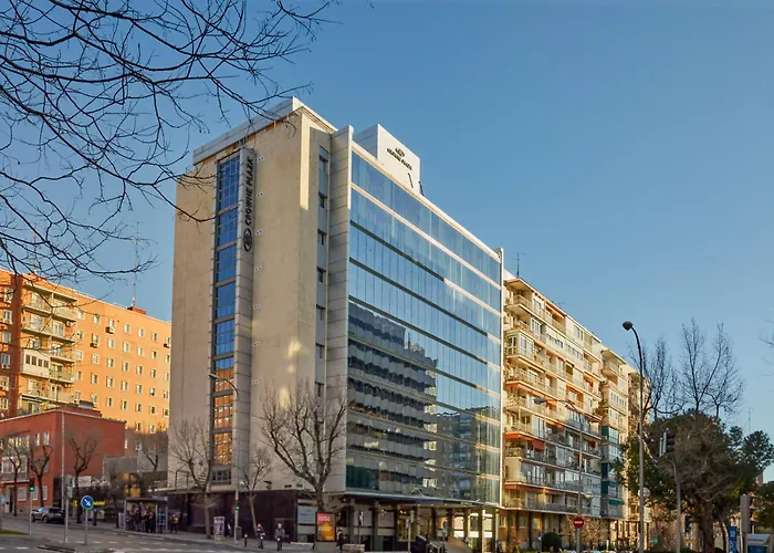 Crowne Plaza Madrid - Centre Retiro By Ihg Hotel