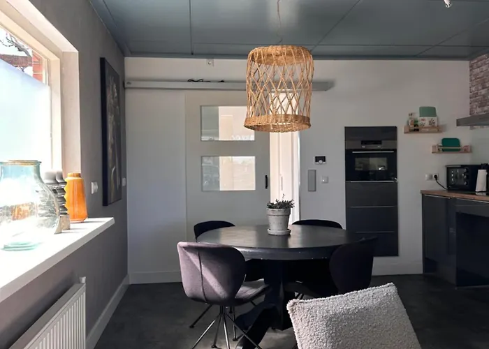 B&B Het Kleine Huisje Emmen