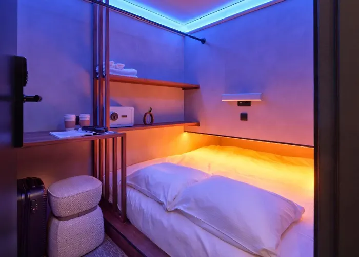 The Hyve Capsule hostel Amsterdam