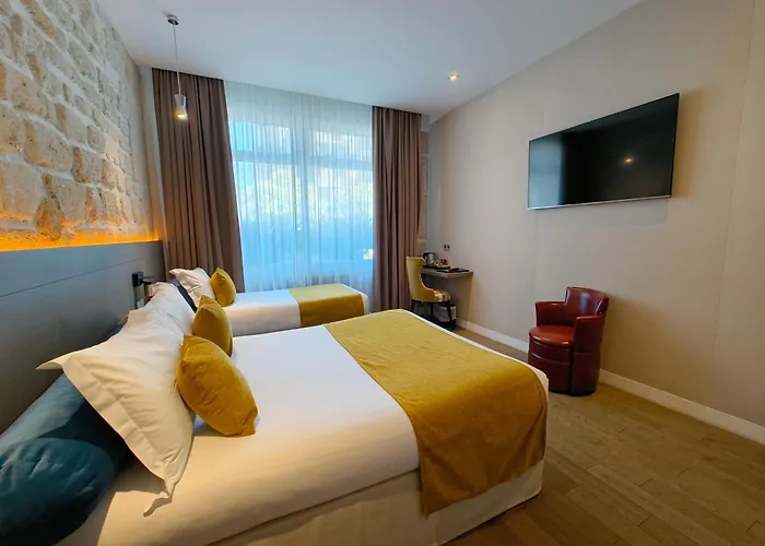 Familia Hotel Parijs