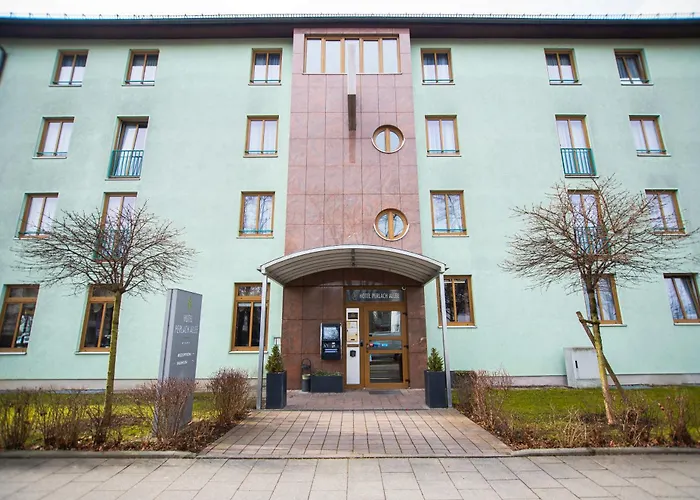 Hotel Perlach Allee by Blattl München