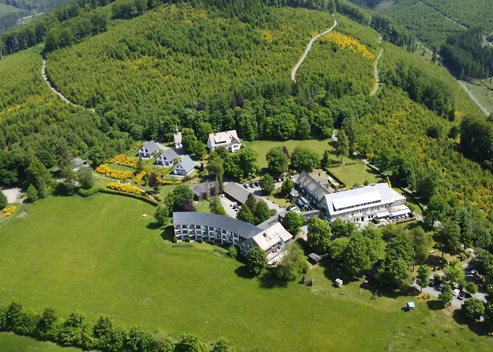 Berghotel Hoher Knochen - Ruhe & Natur Winterberg