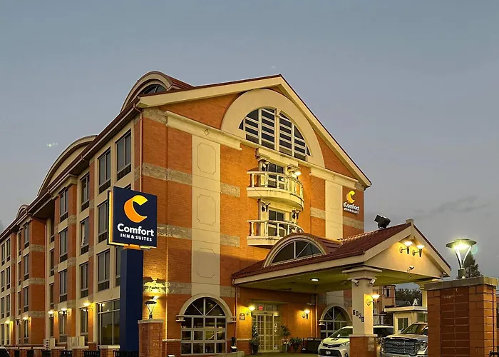Comfort Inn & Suites Laguardia Airport New York