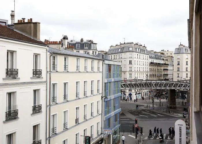 Hotel Eiffel Capitol Parijs