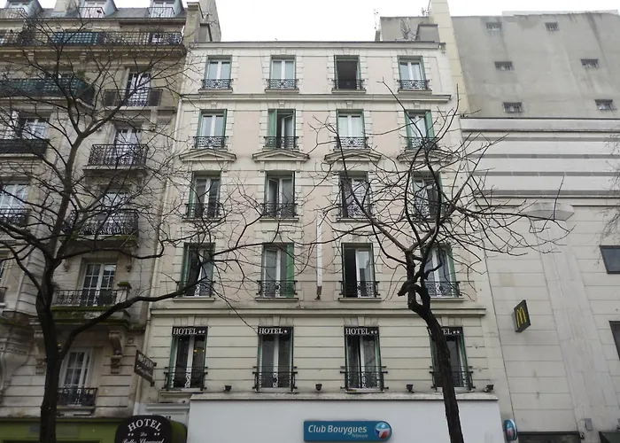 Hotel Des Buttes Chaumont Parijs