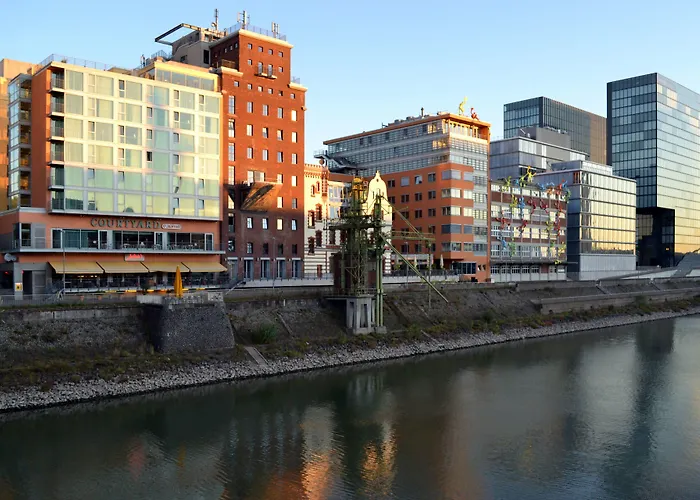 Courtyard By Marriott Duesseldorf Hafen Hotel