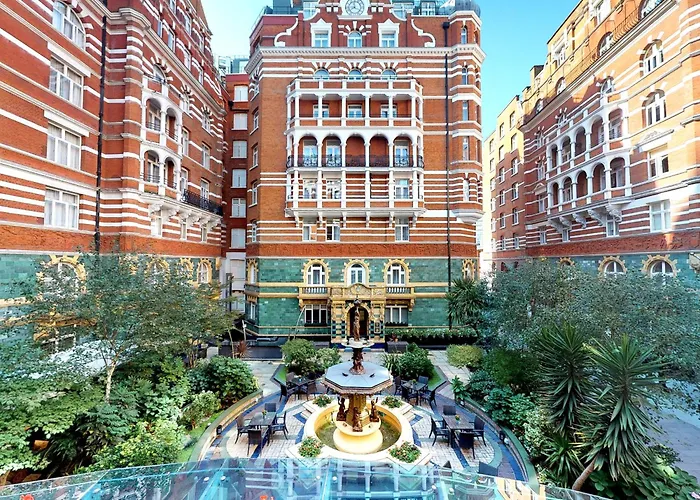 St. James' Court, A Taj Hotel, Londen