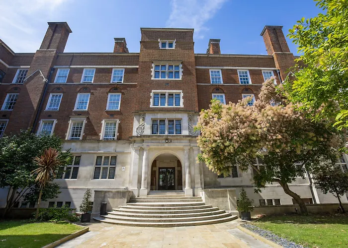 Wellington Hotel By Blue Orchid Londen